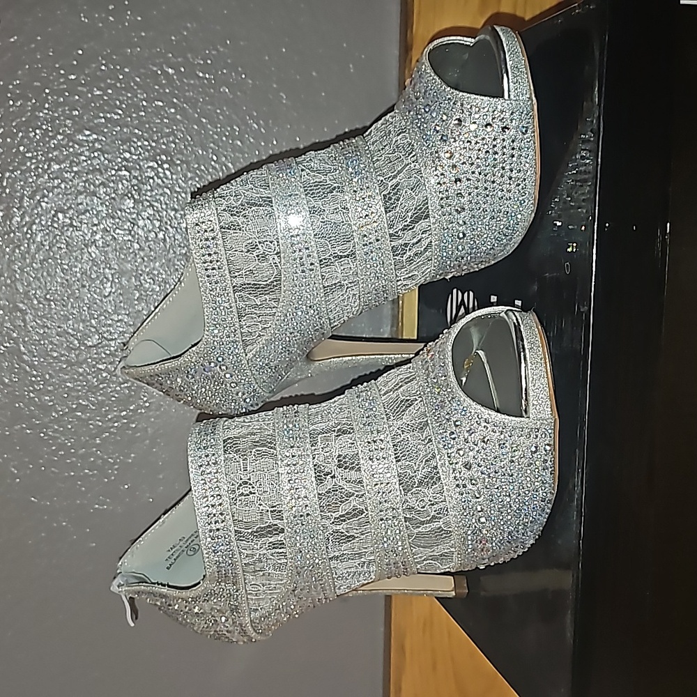 Silver Sparkle Lace Peep Toe Heels